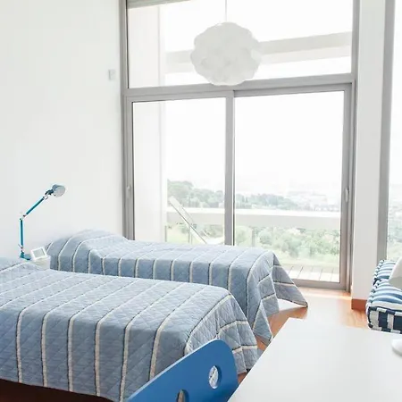 Maison Contemporaine, Au Calme A Nice