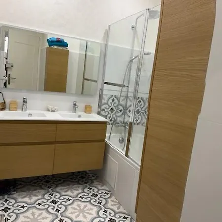 Apartment 70m2- Centre De *
