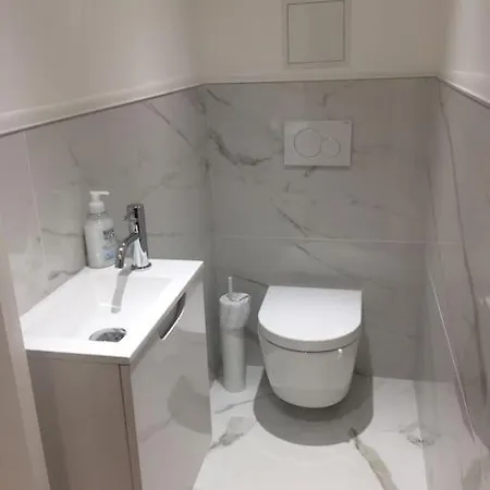 Grimaldi - Superbe T2 Proche De La Promenade Des Apartment *