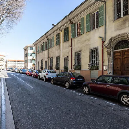 Quiet 1 Bdr At Port Appartement Nice