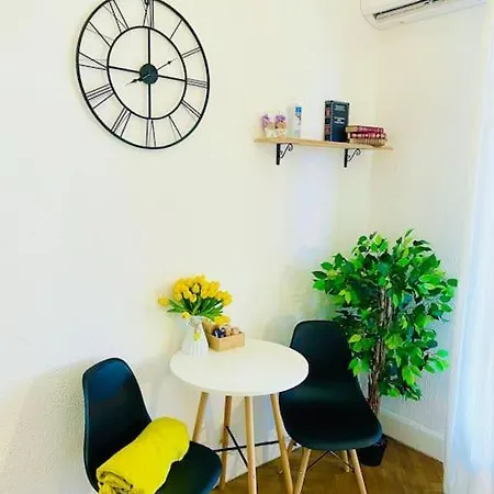 Ac & Balcony Apartment