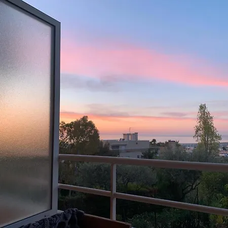 Charmant Studio Tout Confort, Climatise Avec Terrasse A Vue Mer * Nice