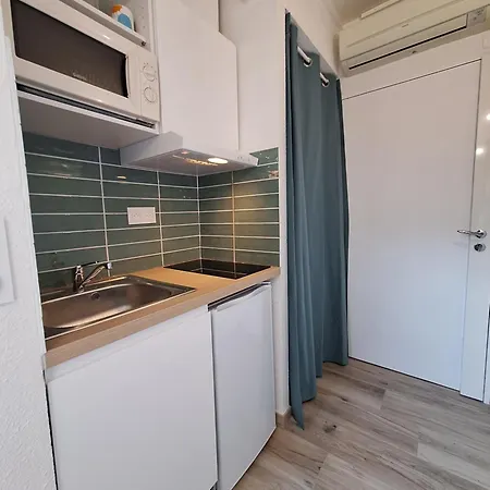 Apartment Studio Cosy, Calme Et Lumineux, Au Pied Du Tramway Et A 50 M De La Mer