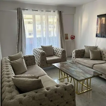 Tres Spacieux A Apartment *