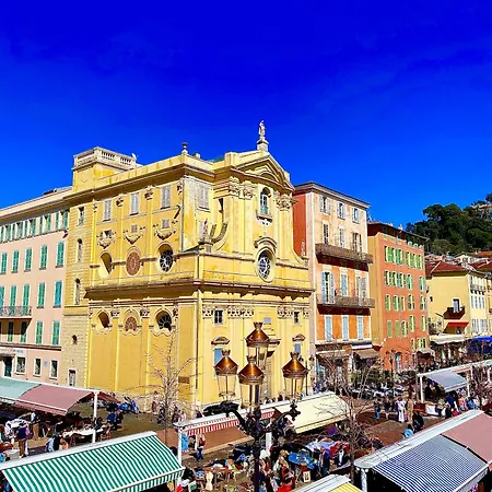 Avec Cinéma à 200m De La Nice