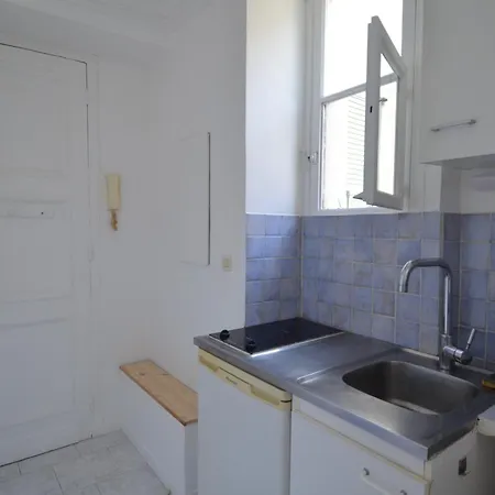 The King - Studio Dans Le Quartier Du Port Apartment *