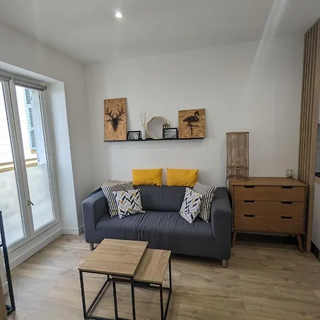 Carré D'or Appartement *