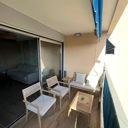 élégant Avec Accès à La Piscine Appartement *