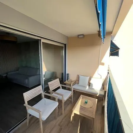 Studio Elegant Avec Acces A La Piscine *