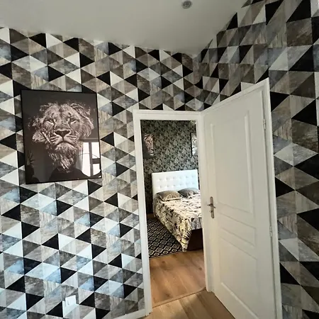 Joyau Rare Port De Appartement Nice