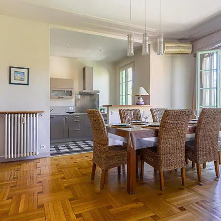 Le Victor Hugo By Interhome Apartment
