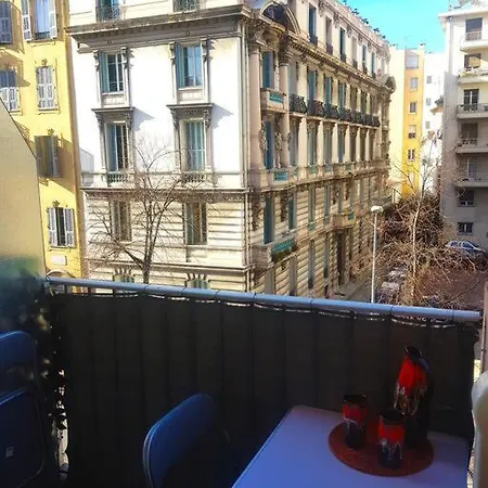 Apartment Joli