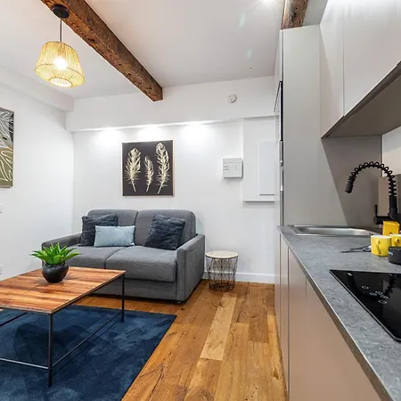 Appartement Pretty & Quiet In Port Area *
