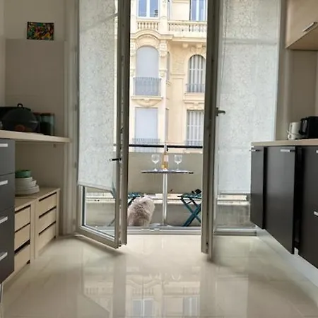Apartment 70m2- Centre De *