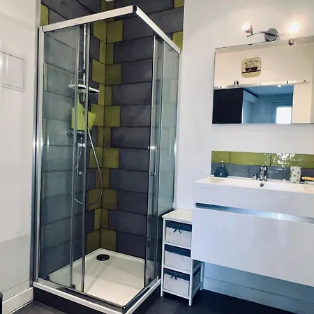 Apartment Elegant A 1 Minute Du Centre