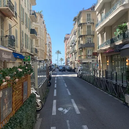 Au Carre D Or A 1 Minute De La Apartment