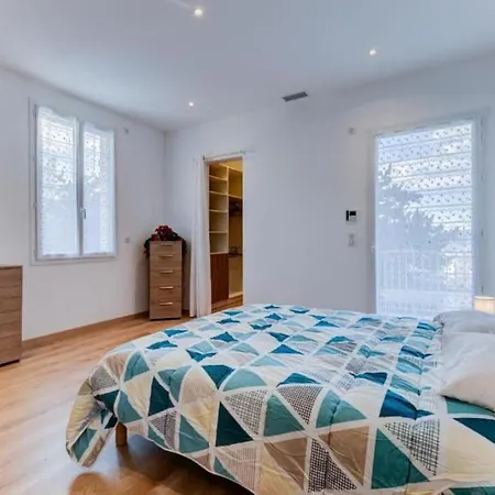 Villa Maison 6 Personnes Avec Jardin Et Parking Privé Nice