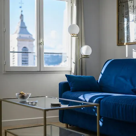 Apartment Stunning In The Heart Of Old Town *