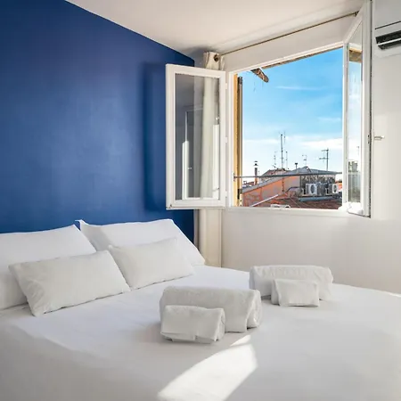 Apartment Stunning In The Heart Of Old Town