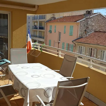 Chambre Pour 51m2 Avec Grande Terrasse