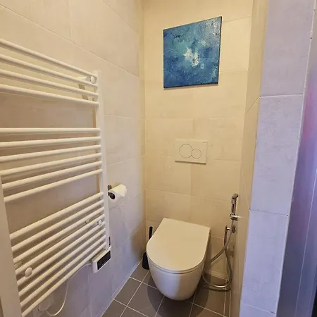 Agusta Sweethome Appartement *