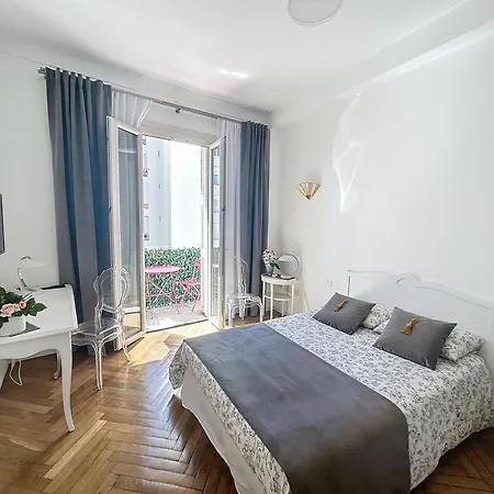 Elegant Proche Mer Apartment *