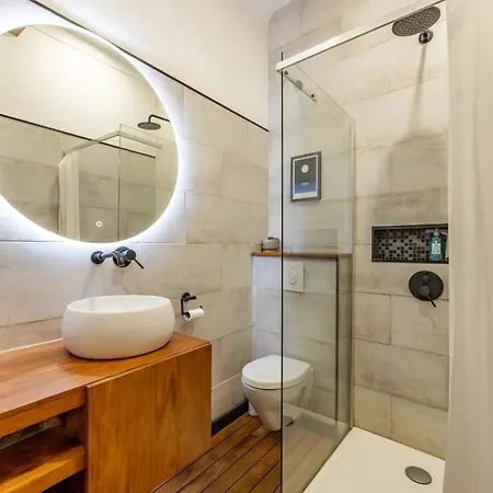 Port, Newly Renovated Cosy 55m2 *
