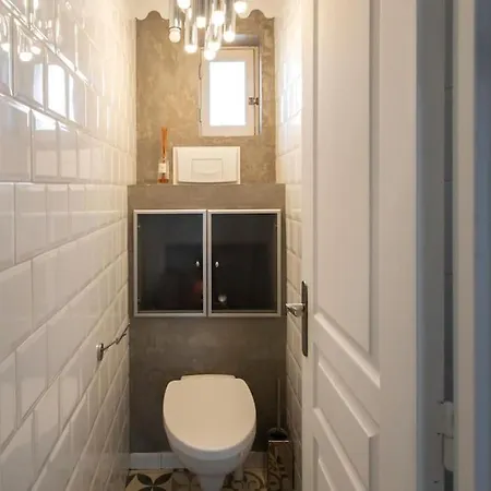 L30 Styly Old Town Central 2 Balconies 5mins Sea Apartment