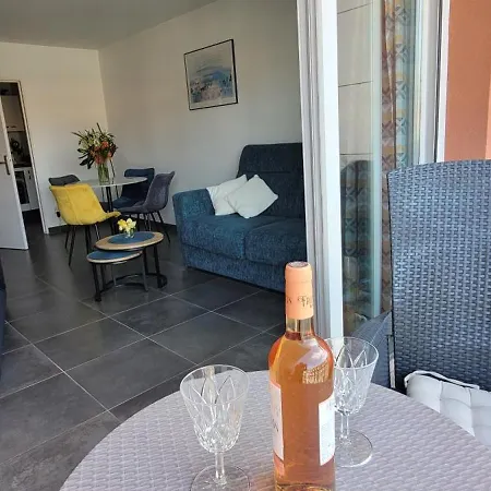 Apartment Pretty Flat, 100m Promenade In City Center