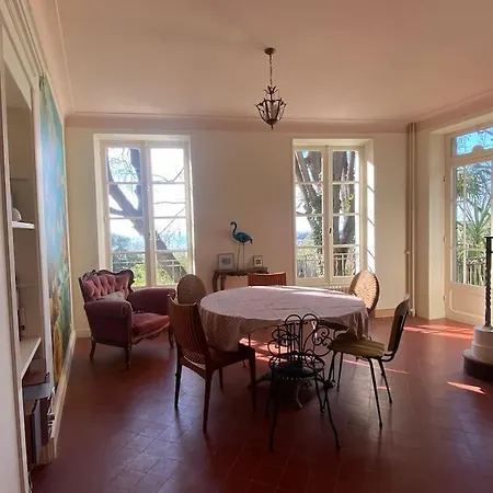 Maison De Charme Dans Les Collines Niçoises *