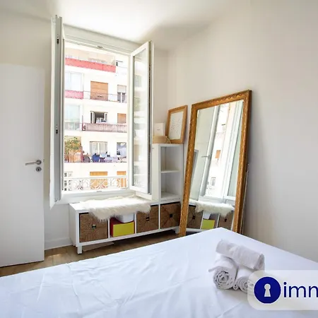 T2 Air-conditioned District Liberation Apartment