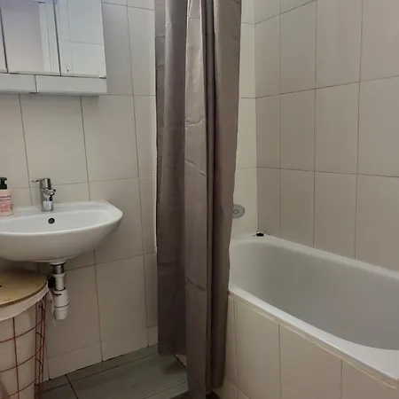 Situe A 10 Min De La Apartment *