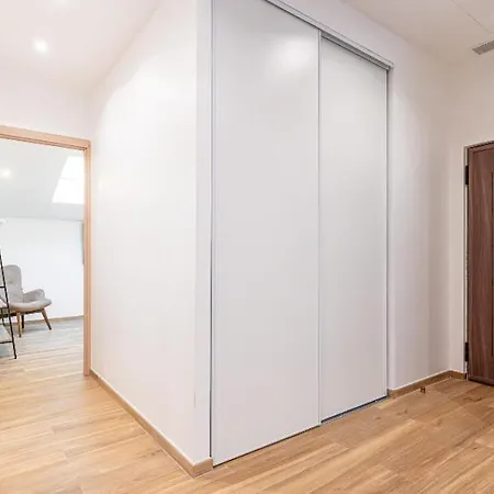 Appartement Trois Pièces Cozy N14 *