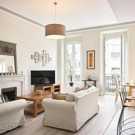 Apartment Bronte - Hyper Central, 1 Bedroom With Large Living