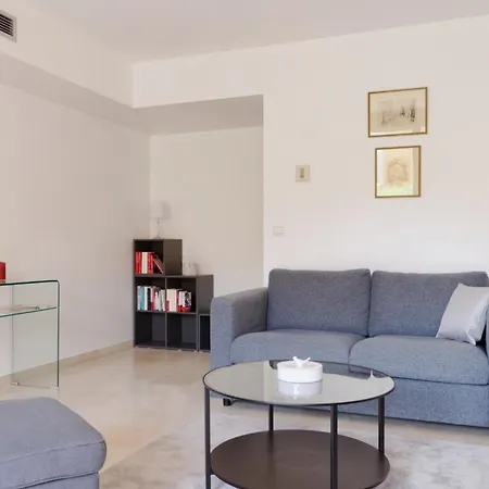 Apartment Lafayette Chez Jeannine Furnished Flat