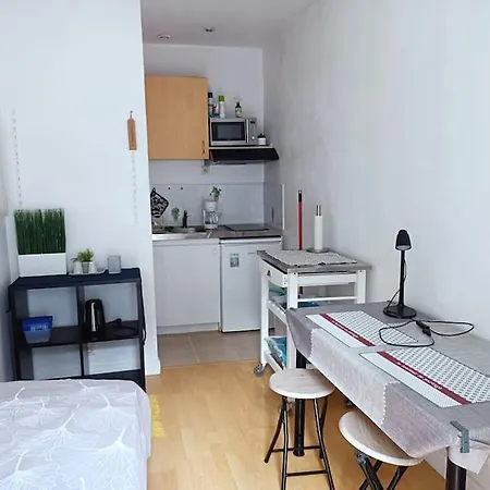Joli Studio Climatise Parking Gratuit Sur Place Apartment *
