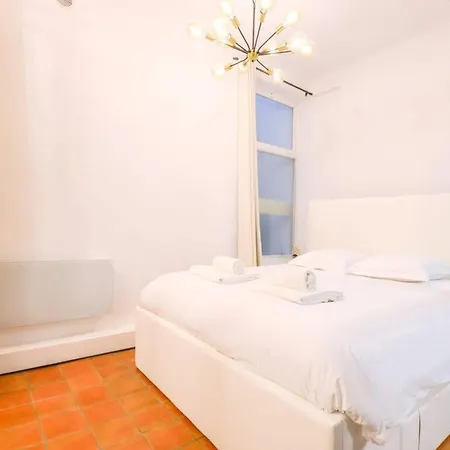 Portobello Furnished Flat Apartment