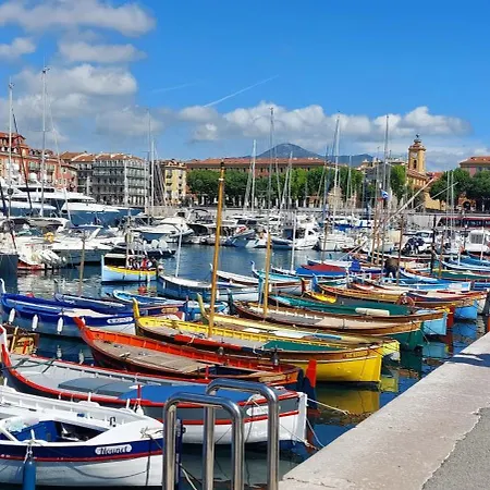2p Renove Avec Terrasse Au Port De Apartment *