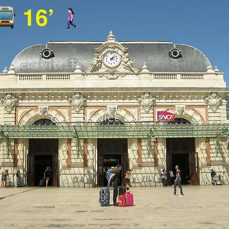 Bel Neuf, Central, Jardinet Et Balcon *