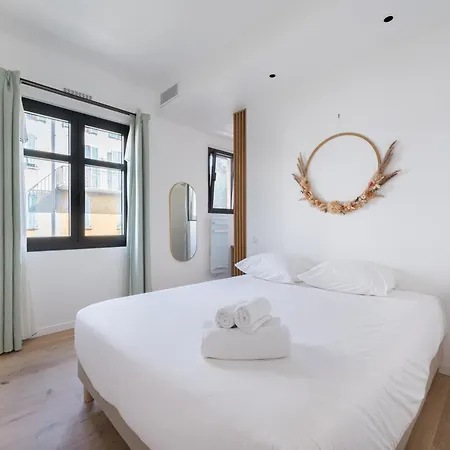 Luxueux 4 Pieces En Bord De Mer Avec Parking Apartment *