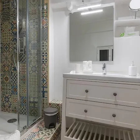Heart Of Old Nice,2 Bedrooms, 5min From The Sea,ac Apartment *