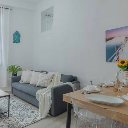 Heart Of Old Nice,2 Bedrooms, 5min From The Sea,ac Apartment Nice