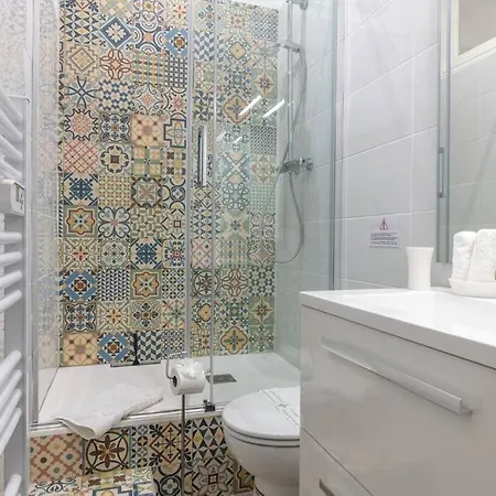 Heart Of Old Nice,2 Bedrooms, 5min From The Sea,ac Apartment