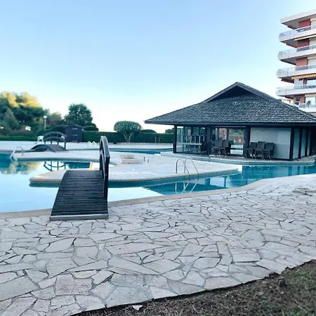 Elite Oasis Of Tranquility For A Harmonious Holiday Apartment *