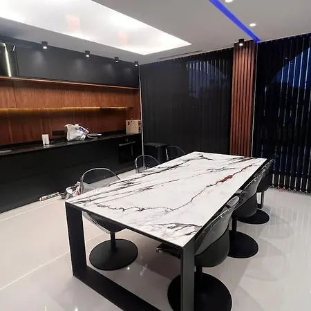 Apartment De Luxe *
