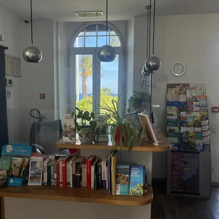 Hotel Flots D'azur 3*