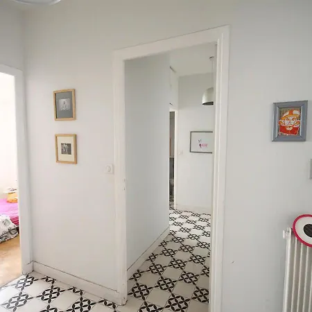 Sunny Port Old Town Free Private Parking - Clim & Balcony * Nice