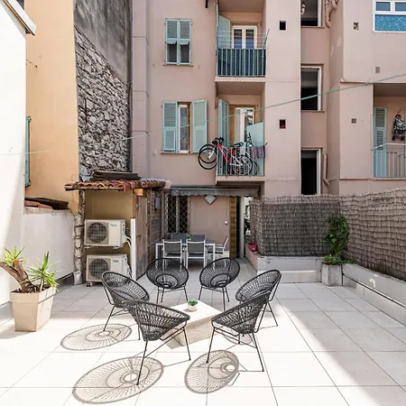 Amazing 3 Bdrs And Garden Place Du Pin Parking ! Apartment