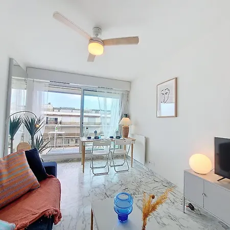 Nestor&jeeves - Lifestyle - Terrace And Sea View Nice