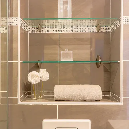 Apartment Le Carina By Interhome